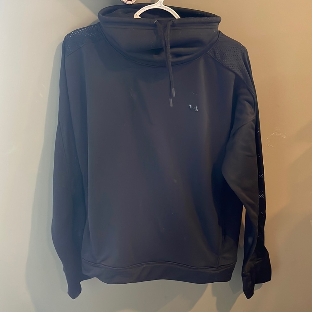 Under Armour Sweatshirt